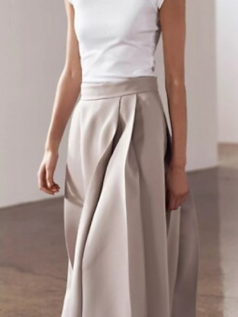 Zara Pleated Midi Skirt in Light Taupe /Grey - Picture 2 of 4